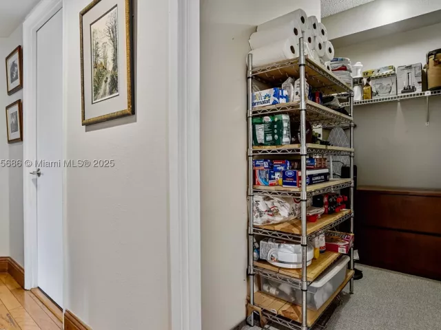 3-bedroom condo for sale in Miami - 520 Brickell Key Dr A1404 - MondialRealty