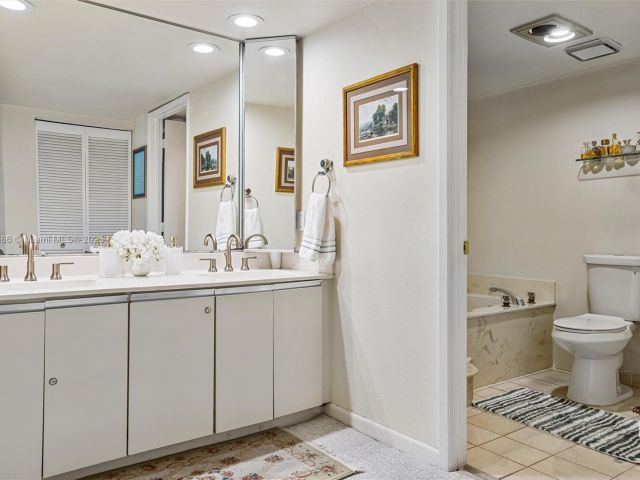 Apartment for sale  Unit #A1404 - photo 6278665