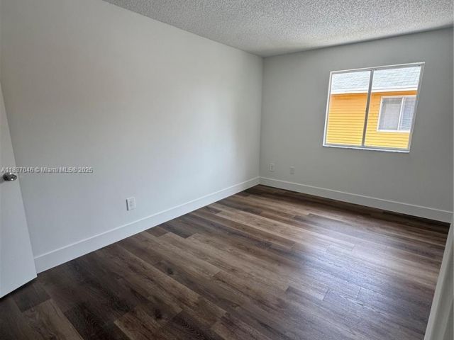 3-bedroom home for rent in Homestead - 157 NE 12th Ave 157 - MondialRealty