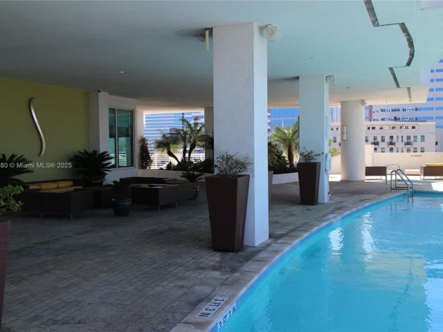 Apartment for rent  Unit # - photo 6265431