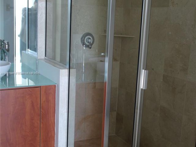 Apartment for rent  Unit # - photo 6265441