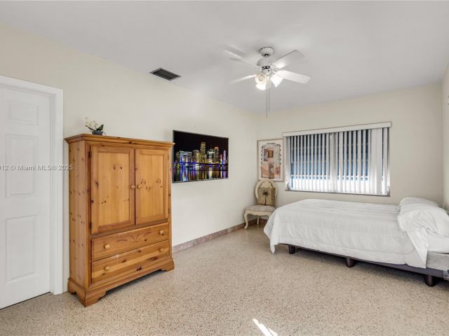 Home for sale at 201 NW 14th Ave - photo 6284887