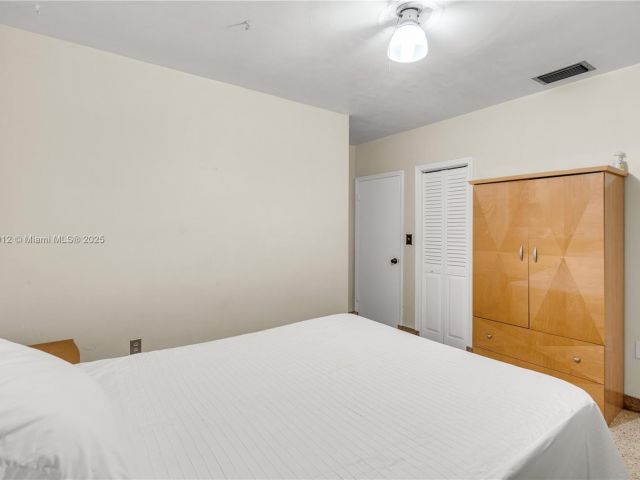 Home for sale at 201 NW 14th Ave - photo 6284889