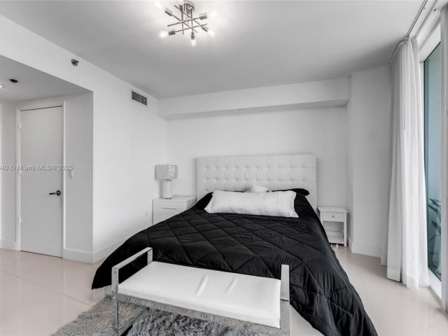 Apartment for sale  Unit #BAY1007 - photo 6267198