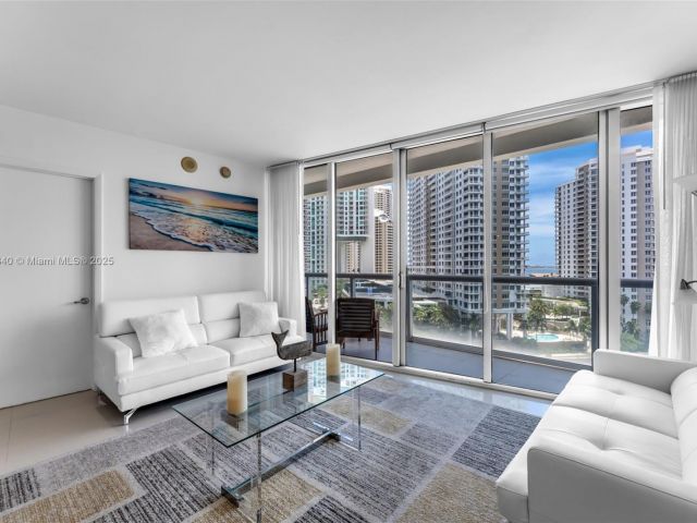 Apartment for sale  Unit #BAY1007 - photo 6267200