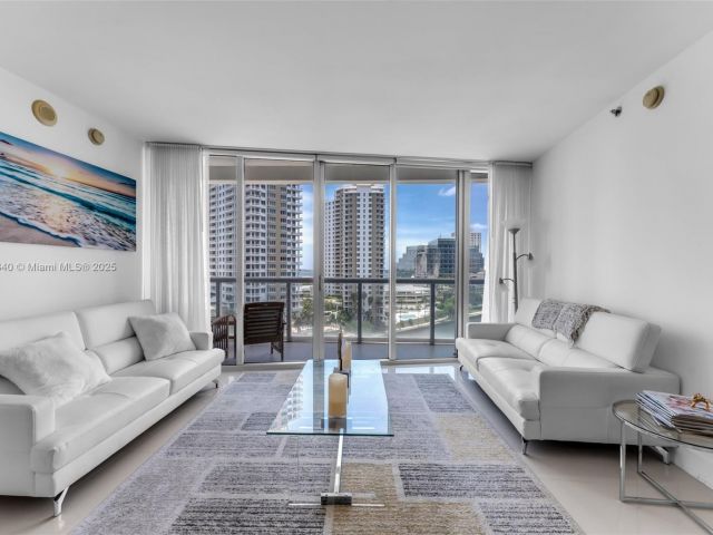 Apartment for sale  Unit #BAY1007 - photo 6267201