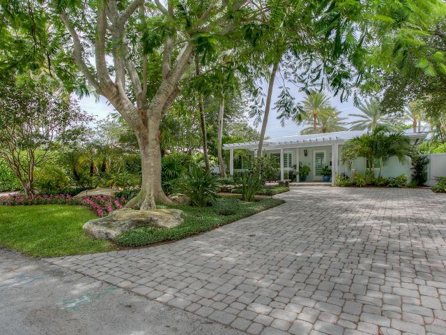 Home for sale at 322 NW 16th Street - photo 6267085