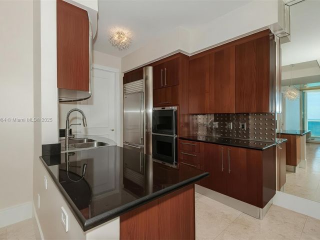 Apartment for sale  Unit #PH5104 - photo 6271588