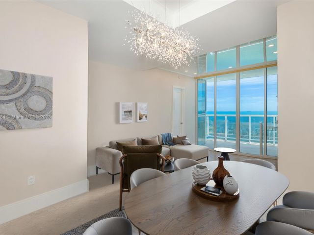 Apartment for sale  Unit #PH5104 - photo 6271591