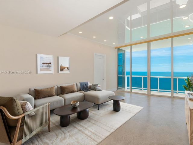 Apartment for sale  Unit #PH5104 - photo 6271595