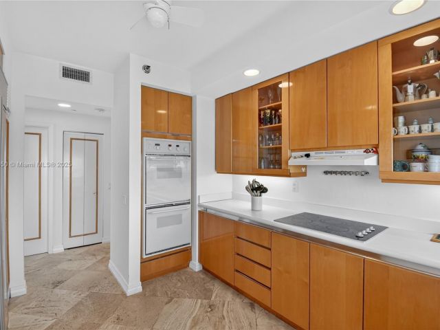 Apartment for sale  Unit #1505 - photo 6287315