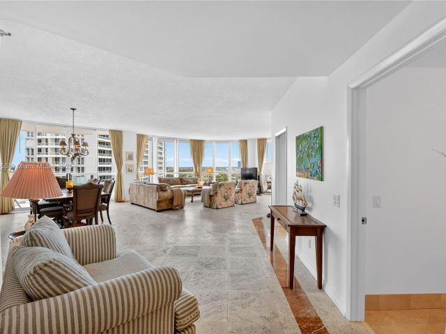 Apartment for sale  Unit #1505 - photo 6287322