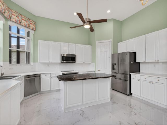 Home for sale at 7411 Ironhorse Boulevard - photo 6281792