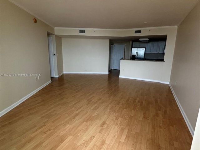 Apartment for sale  Unit #1611 - photo 6269318