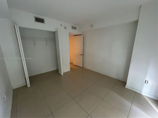 Apartment for sale  Unit #407 - photo 6291373