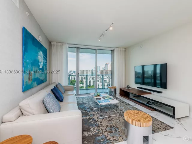 2-bedroom condo for sale in Sunny Isles Beach - 300 Sunny Isles Blvd 5-1605 - MondialRealty
