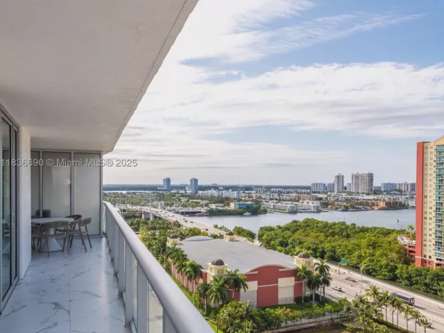 2-bedroom condo for sale in Sunny Isles Beach - 300 Sunny Isles Blvd 5-1605 - MondialRealty