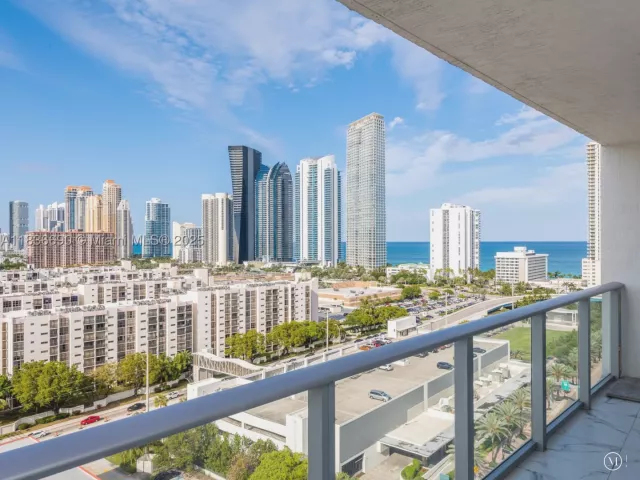 2-bedroom condo for sale in Sunny Isles Beach - 300 Sunny Isles Blvd 5-1605 - MondialRealty