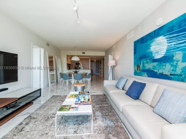 2-bedroom condo for sale in Sunny Isles Beach - 300 Sunny Isles Blvd 5-1605 - MondialRealty