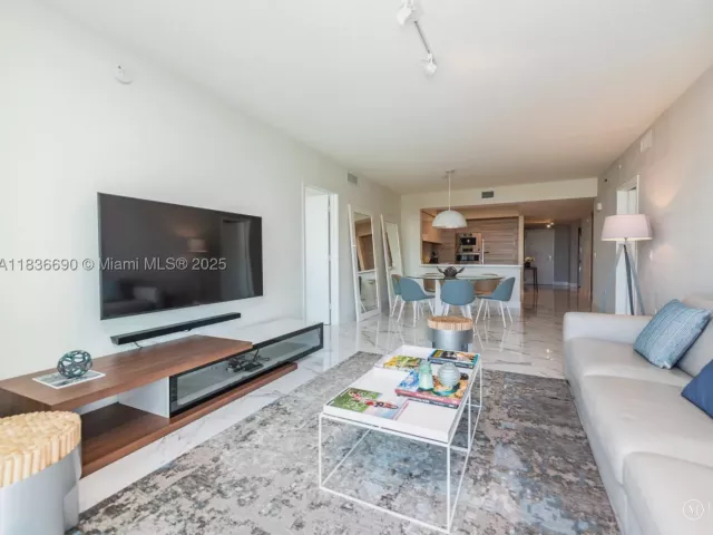 2-bedroom condo for sale in Sunny Isles Beach - 300 Sunny Isles Blvd 5-1605 - MondialRealty