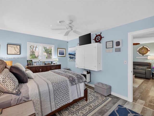 Home for sale at 5555 NE 20th Ter - photo 6285415