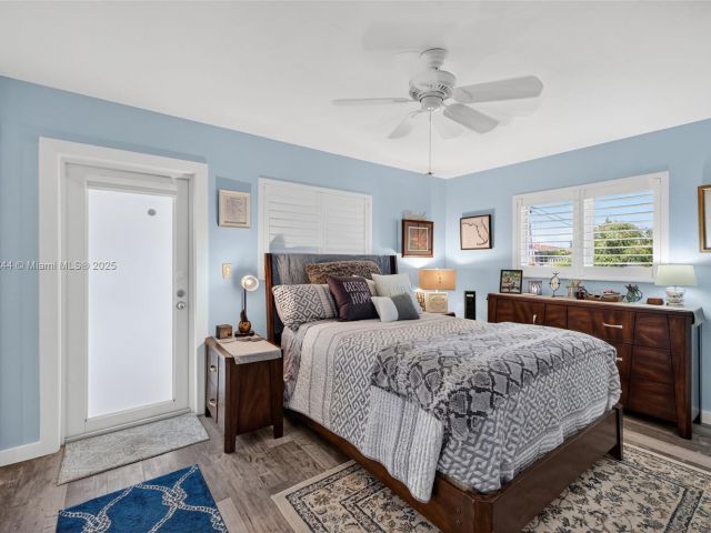 Home for sale at 5555 NE 20th Ter - photo 6285416