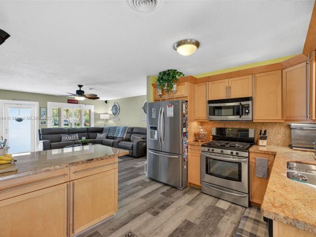 Home for sale at 5555 NE 20th Ter - photo 6285420