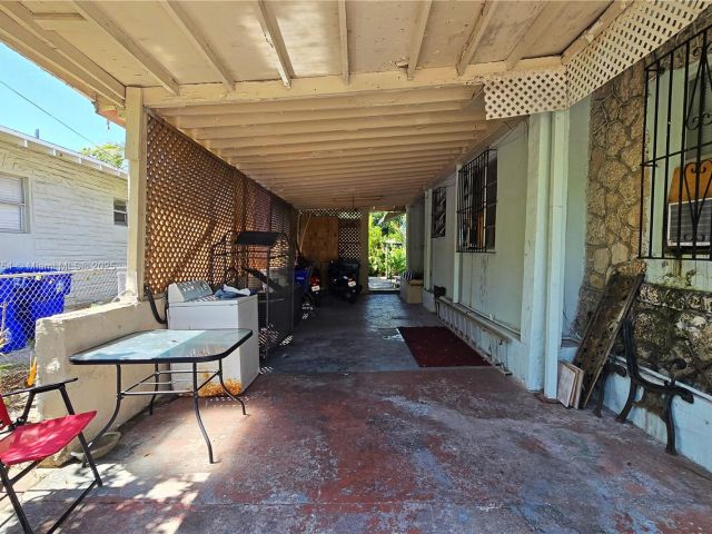 Home for sale at 138 NW 34th St - photo 6265980