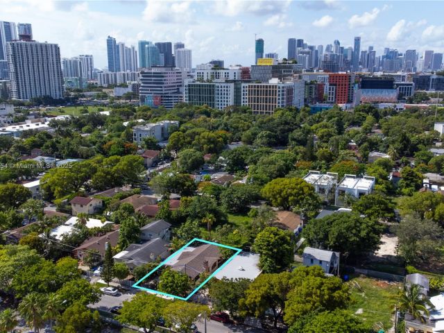 Home for sale at 138 NW 34th St - photo 6265981