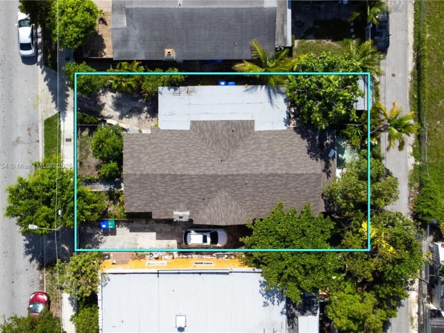 Home for sale at 138 NW 34th St - photo 6265984