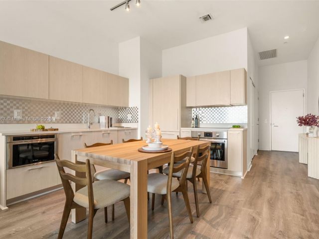 Apartment for rent  Unit #410 - photo 6268262