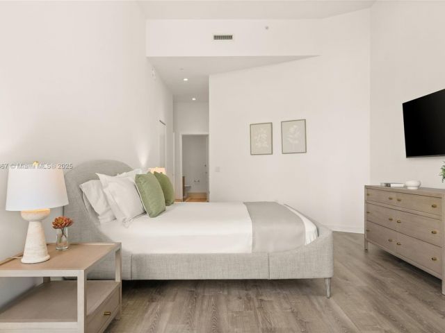 Apartment for rent  Unit #410 - photo 6268270