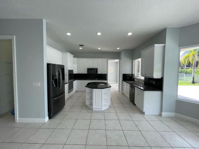 Home for rent at 9544 Barletta Winds Pt Point - photo 6536682