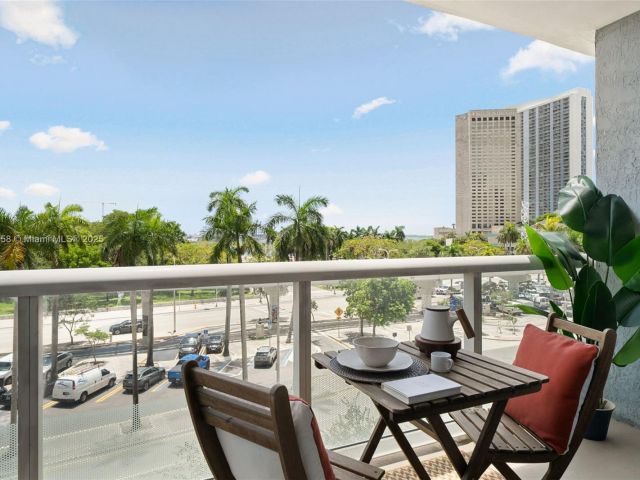 Apartment for rent  Unit #411 - photo 6267674