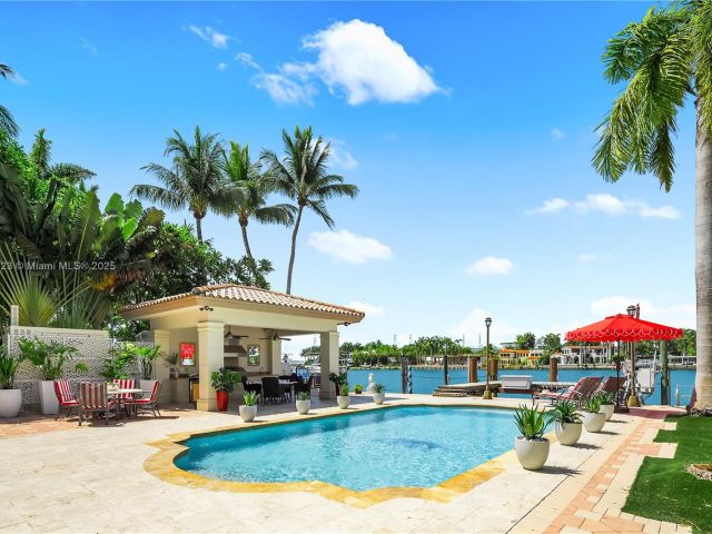 Home for sale at 66 S Hibiscus Dr - photo 6290932