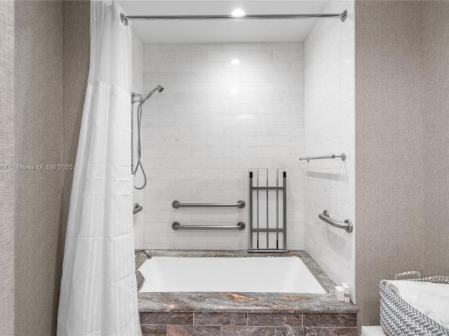 Apartment for sale  Unit #R2205 - photo 6268473