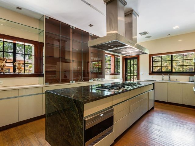 Home for rent at 1624 Granada Blvd - photo 6269407