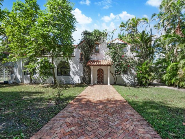 Home for rent at 1624 Granada Blvd - photo 6269413