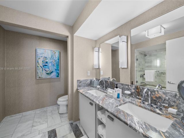 Apartment for sale  Unit #R201 - photo 6268457