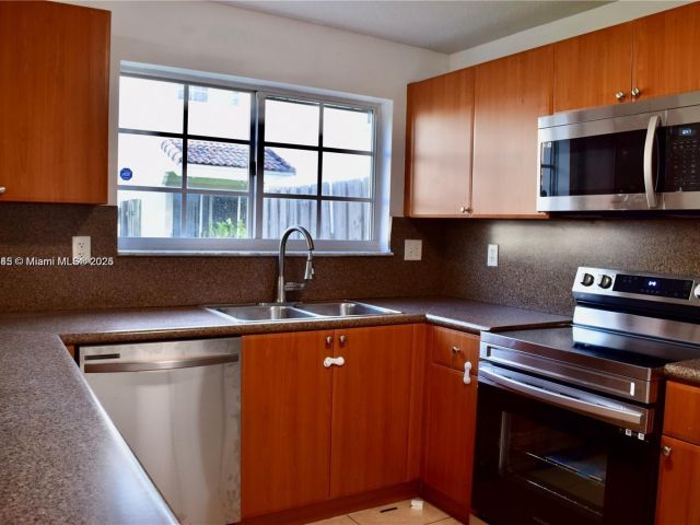 Home for rent at 14162 SW 260th St 104 - photo 6266477