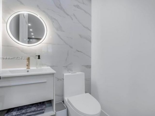 Home for rent at 1543 Bird Rd - photo 6266220