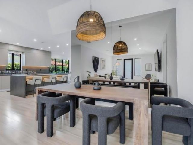 Home for rent at 1543 Bird Rd - photo 6266232