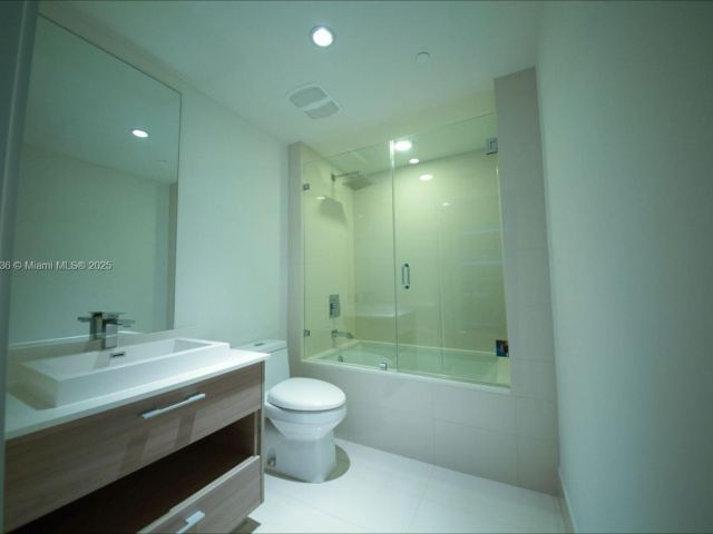 Apartment for sale  Unit #1207 - photo 6267386