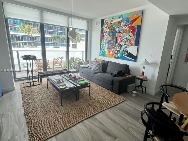 Apartment for sale  Unit #1207 - photo 6267388