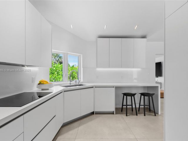 Home for sale at 9033 Emerson Ave - photo 6274098