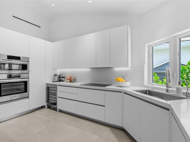 Home for sale at 9033 Emerson Ave - photo 6274100