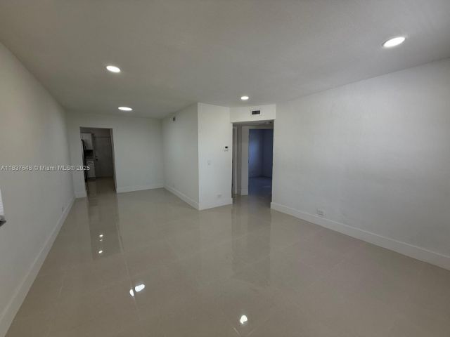 Home for rent at 1494 W 34th St 0 - photo 6267438