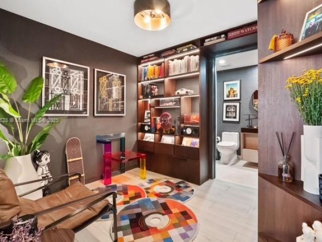 Apartment for sale  Unit #715 - photo 6268547