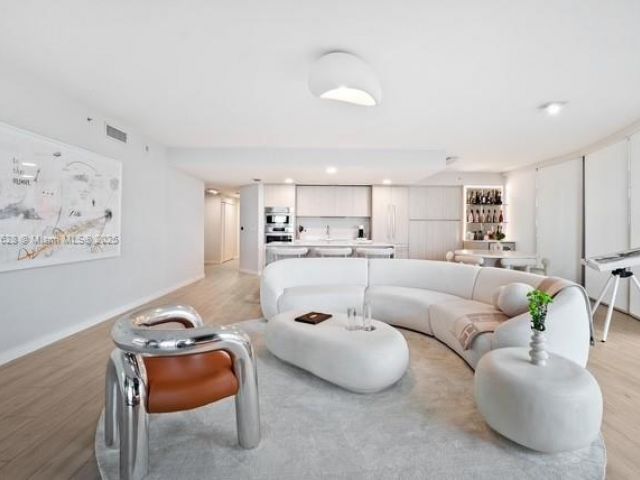 Apartment for sale  Unit #715 - photo 6268552