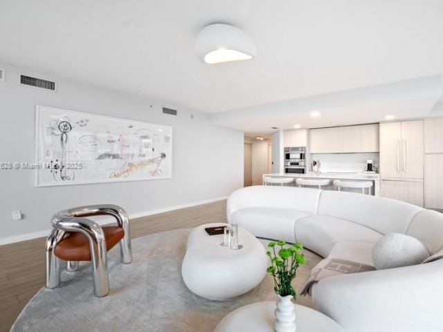 Apartment for sale  Unit #715 - photo 6268554